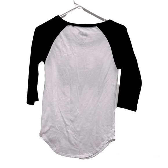 Batman 3/4 sleeve t-shirt. Size small - Picture 2 of 7